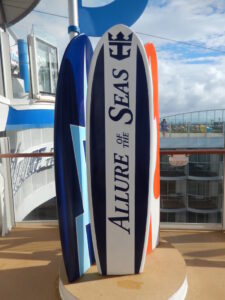Allure of the Seas_resized